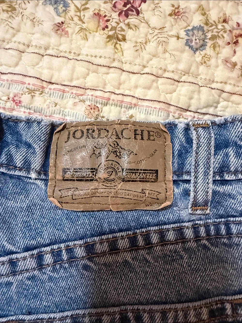 Vintage Jordache Light Blue Frayed Hem Denim Shorts - Picture 4 of 6